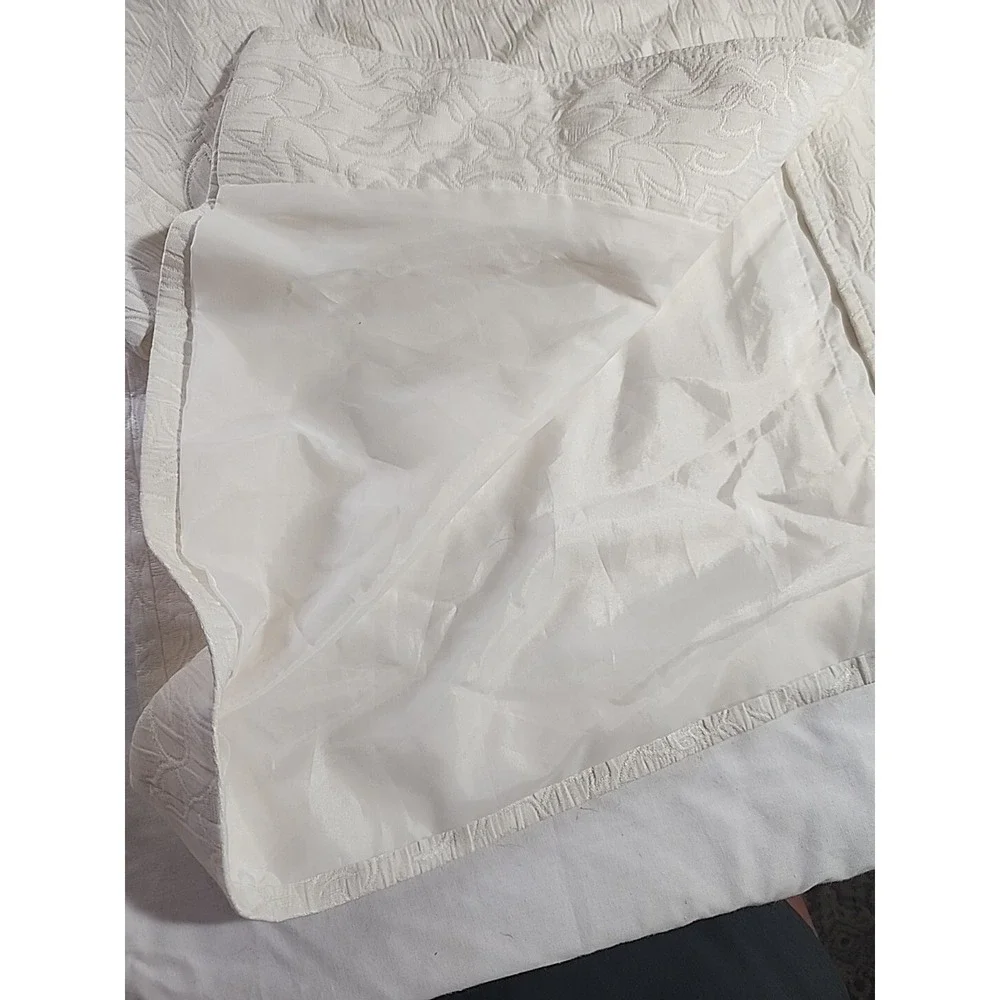 Vintage Sag Harbor Ivory Quilted Mid Length Coat Size 14‎